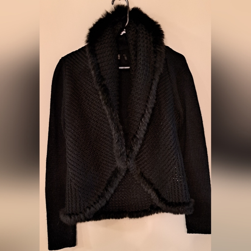 CARDIGAN w/RABBIT FUR TRIM | Love Token